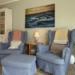 2 Bedroom Beautiful In Gressvik