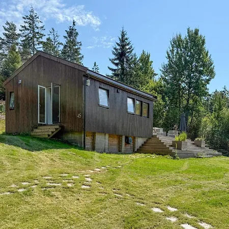 2 Bedroom Beautiful In Gressvik *