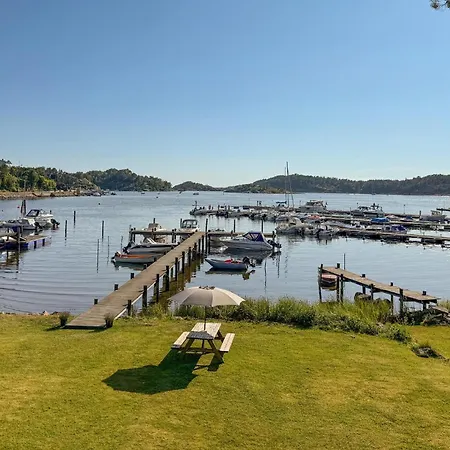 2 Bedroom Beautiful In Gressvik