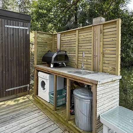 2 Bedroom Beautiful In Gressvik