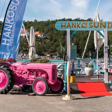 Сasa de vacaciones 2 Bedroom Beautiful In Gressvik *